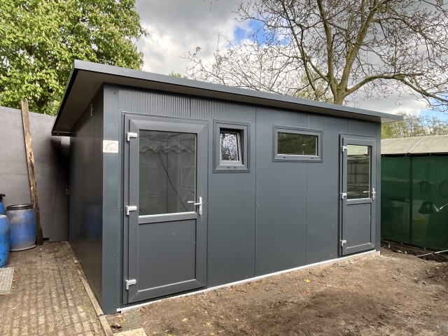 Ge&iuml;soleerd verblijf 5